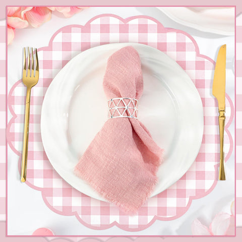 NatNarr mantel rosado a cuadros, papel grueso y fácil de desechar tras comer.