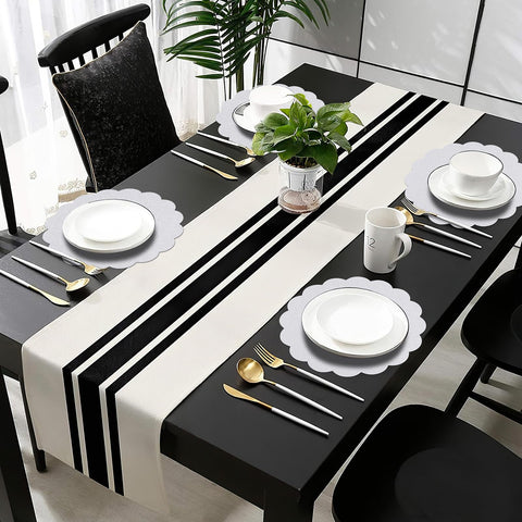 NatNarr ambiente de fiesta con manteles plateados brillantes
