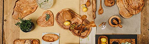Naturally Med tabla quesos olivo: perfecta para presentar quesos con elegancia.