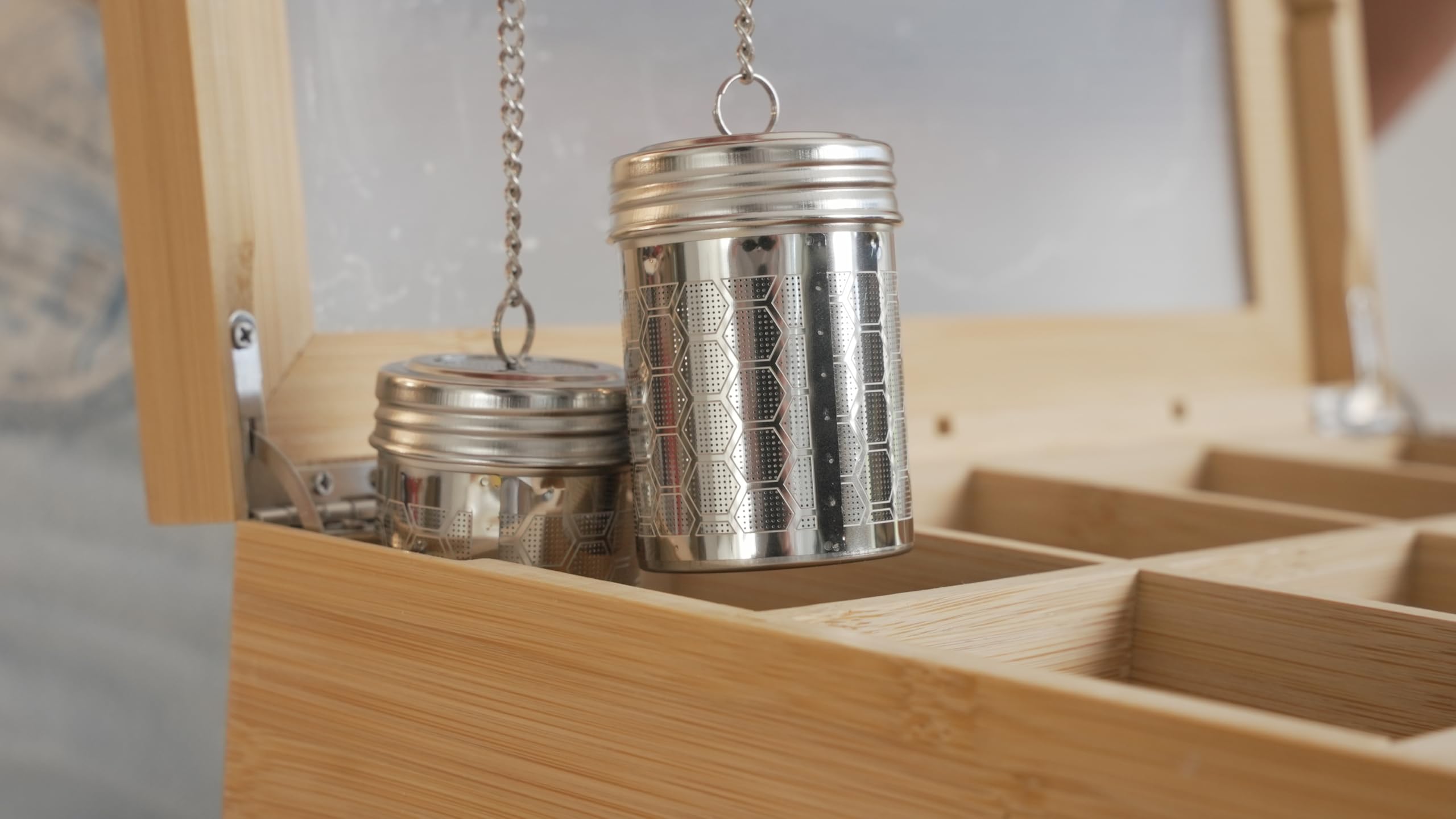 Naturustic caja de té bambú, ideal como regalo de Navidad o celebración.