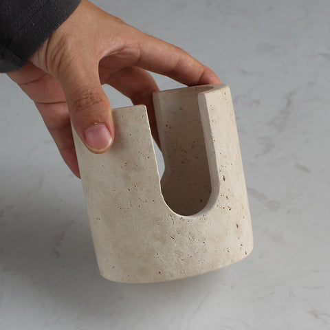 Natust diseño moderno-portaesponjas, encimera con estilo minimalista y toque elegante.