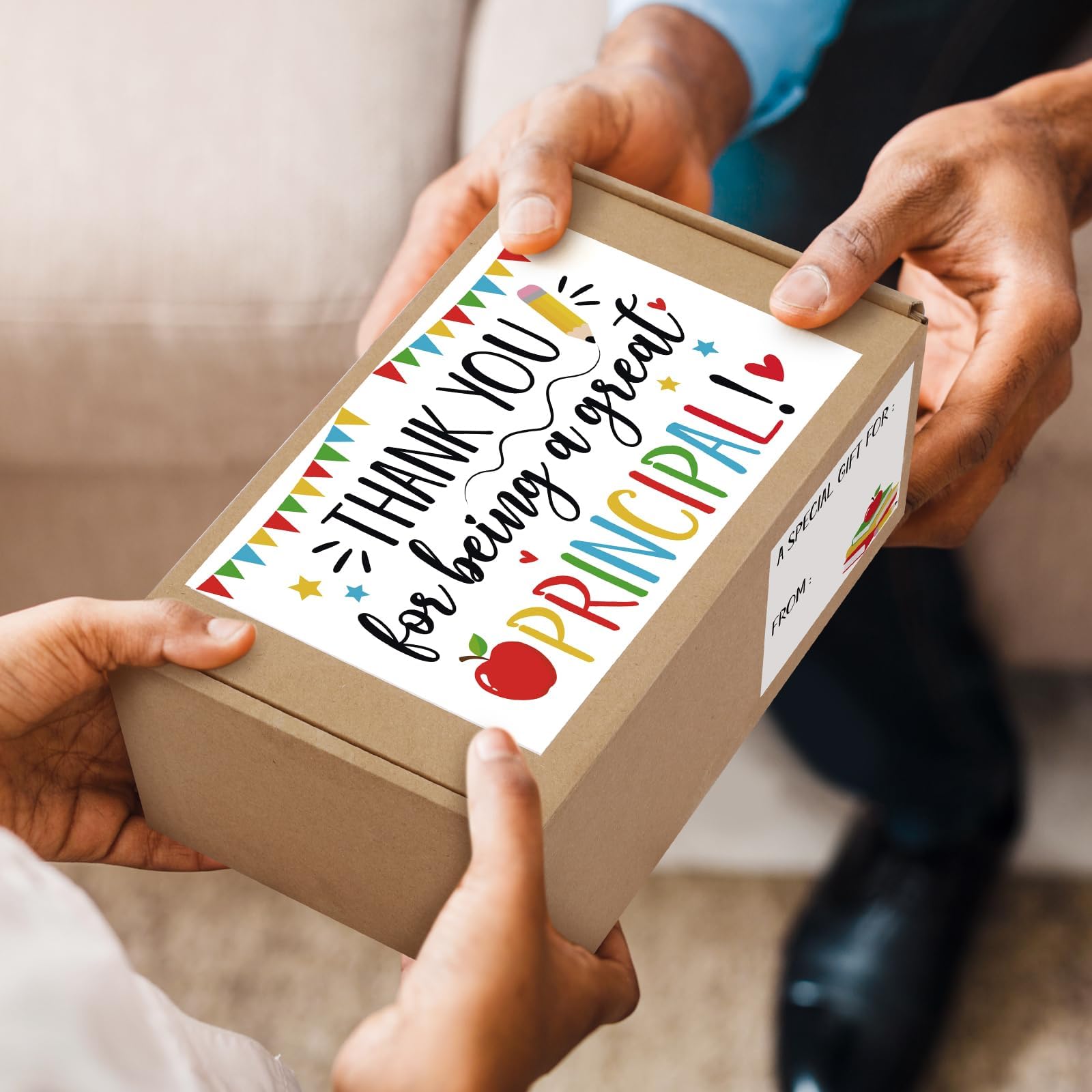 Caja regalo Nefelibata para director, presentación lista para entregar.