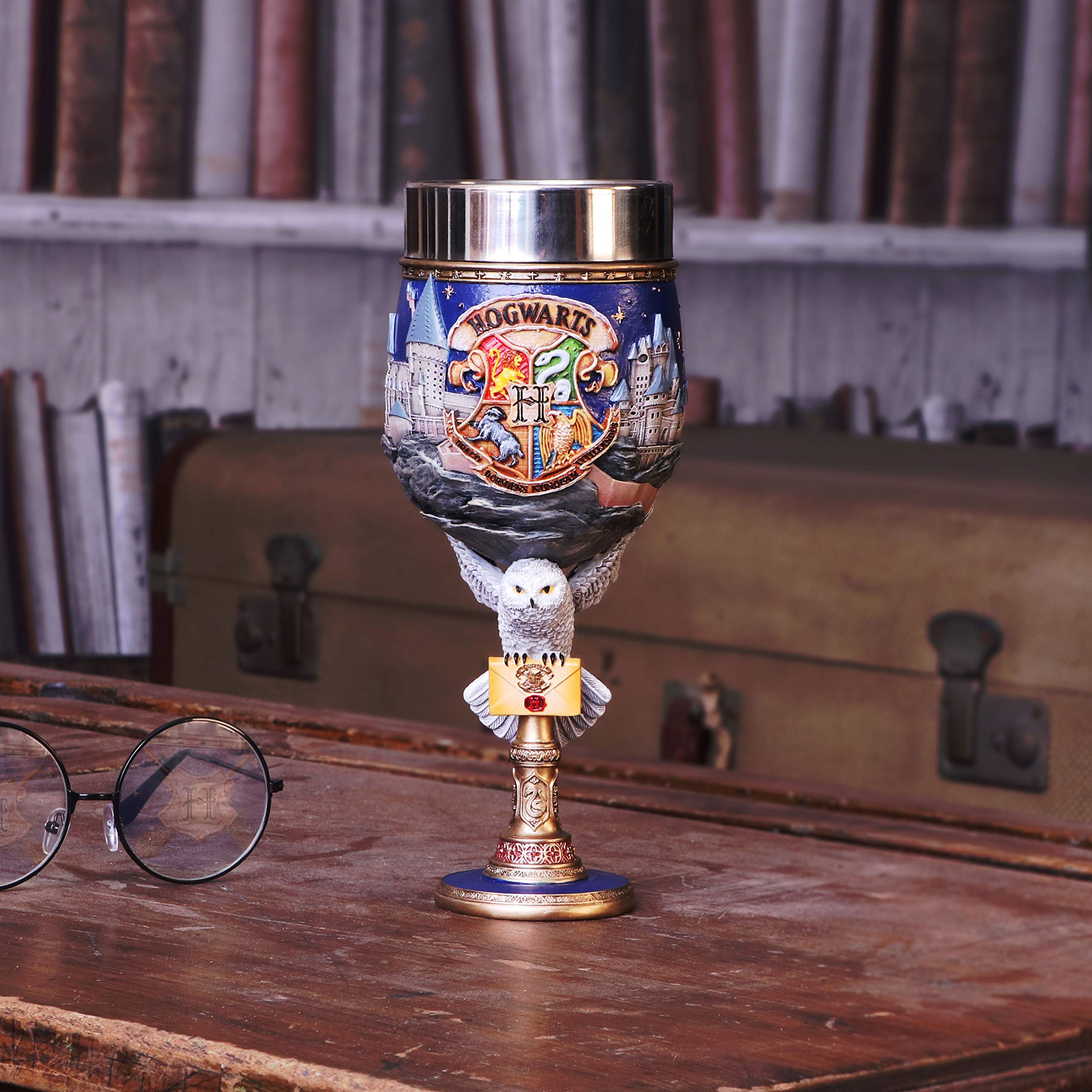 Caliz Harry Potter con diorama Hogwarts, ideal para regalo a fans
