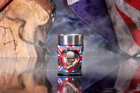 Nemesis Now Eddie trooper tallado en resina, diseño detallado.