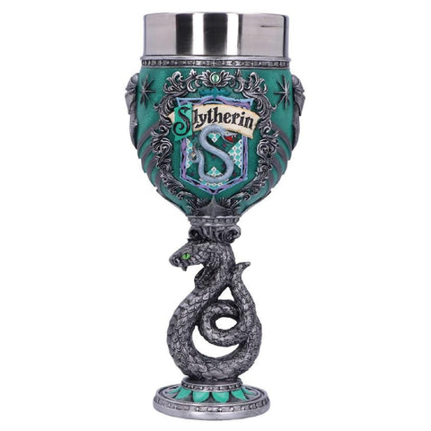 Copa Slytherin de Nemesis Now con emblema de serpiente, perfecta para exhibición.