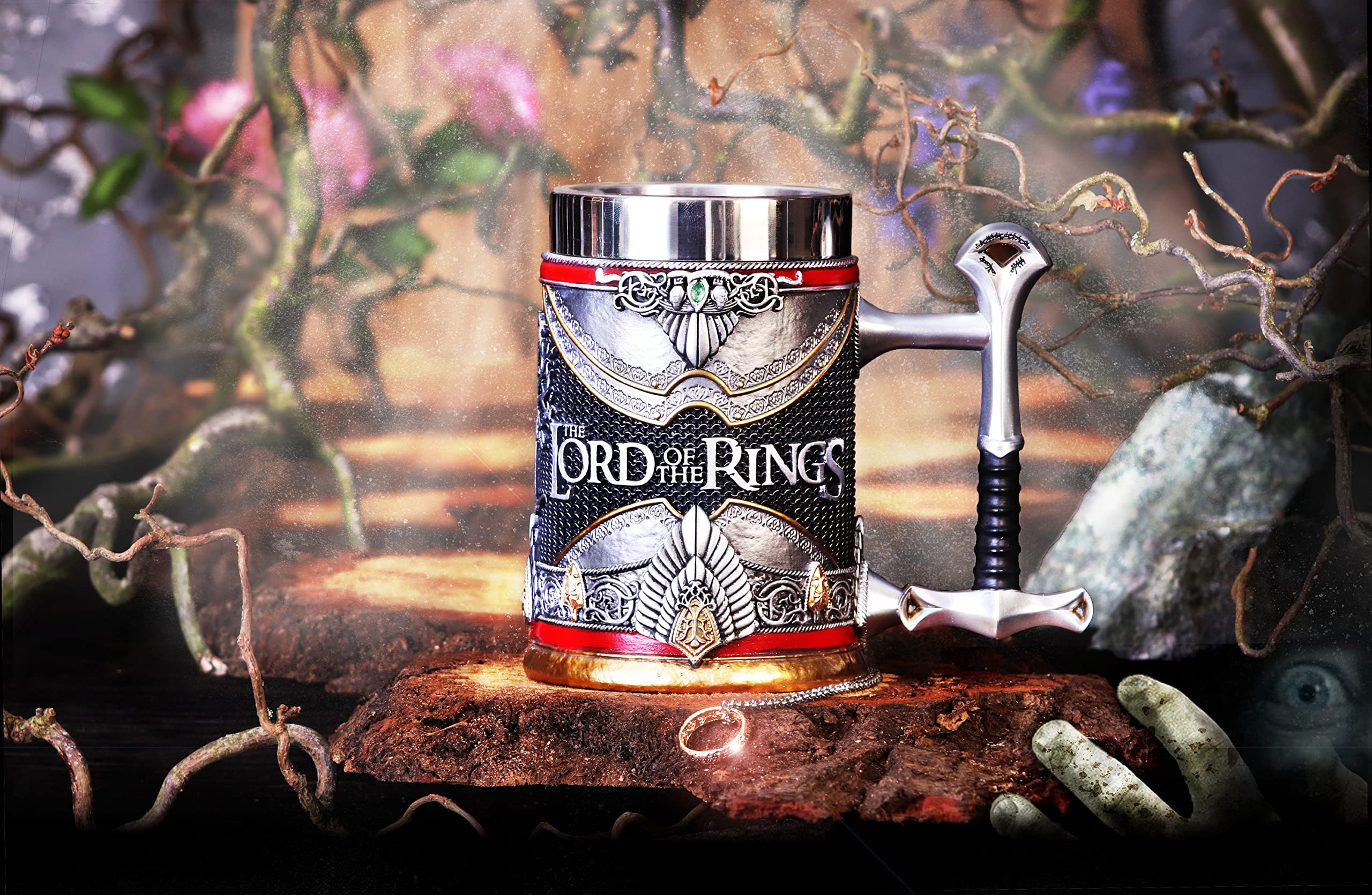 Nemesis Now Jarra Aragorn en resina pintada, duradera para uso diario o exhibición.