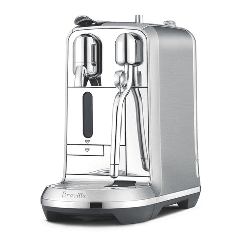 Nespresso Creatista Plus, tanque de agua de 50 oz para mayor autonomía.