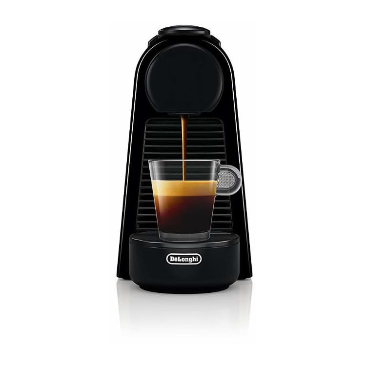Nespresso Essenza Mini, diseño negro compacto para cocinas pequeñas.