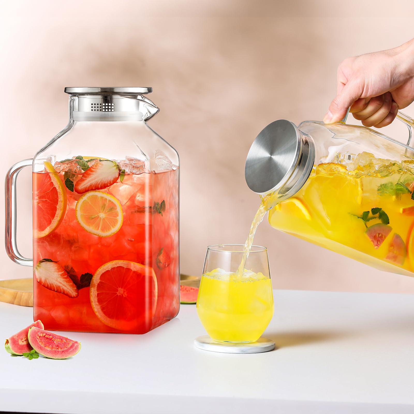 Jarra NETANY con diseño ergonómico para un manejo cómodo en cocina.