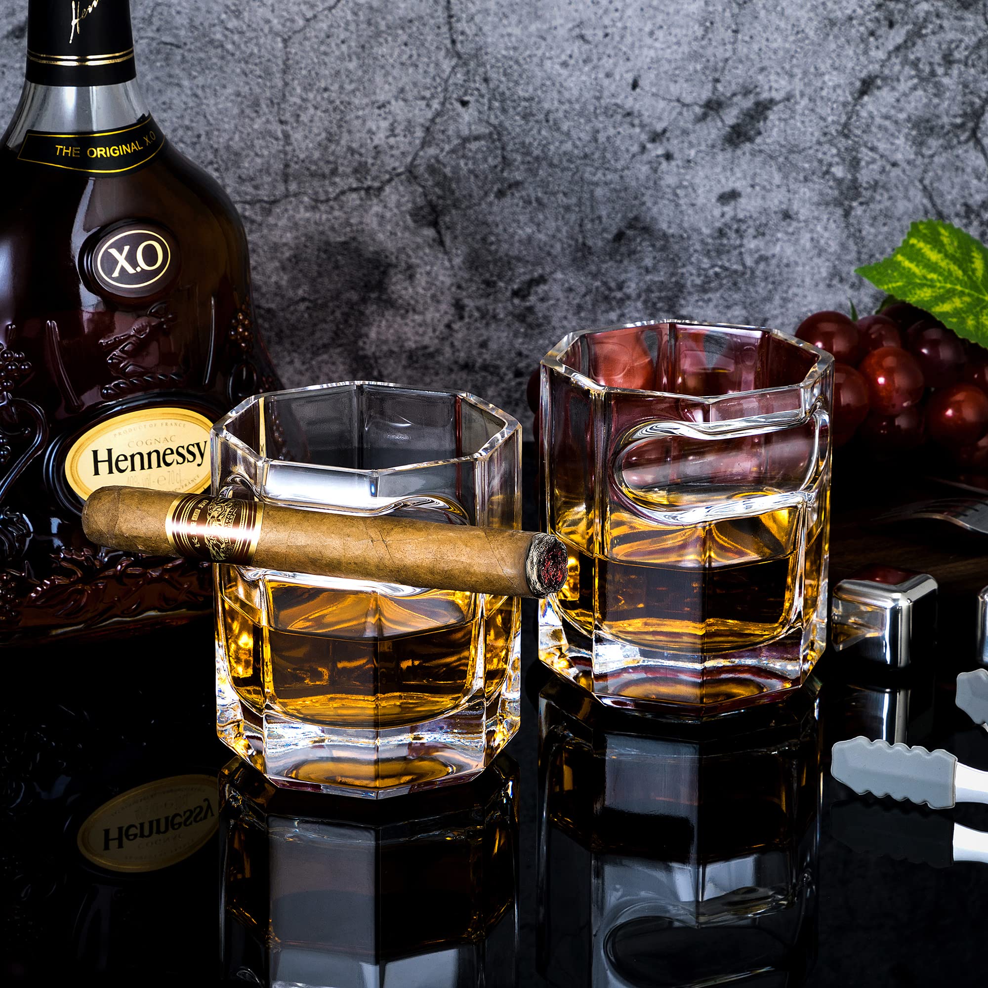 Regalo ideal para amantes de cigarros y whisky.