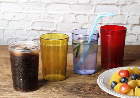 Material SAN de los tumblers de New Star, opción duradera para cafeterías.