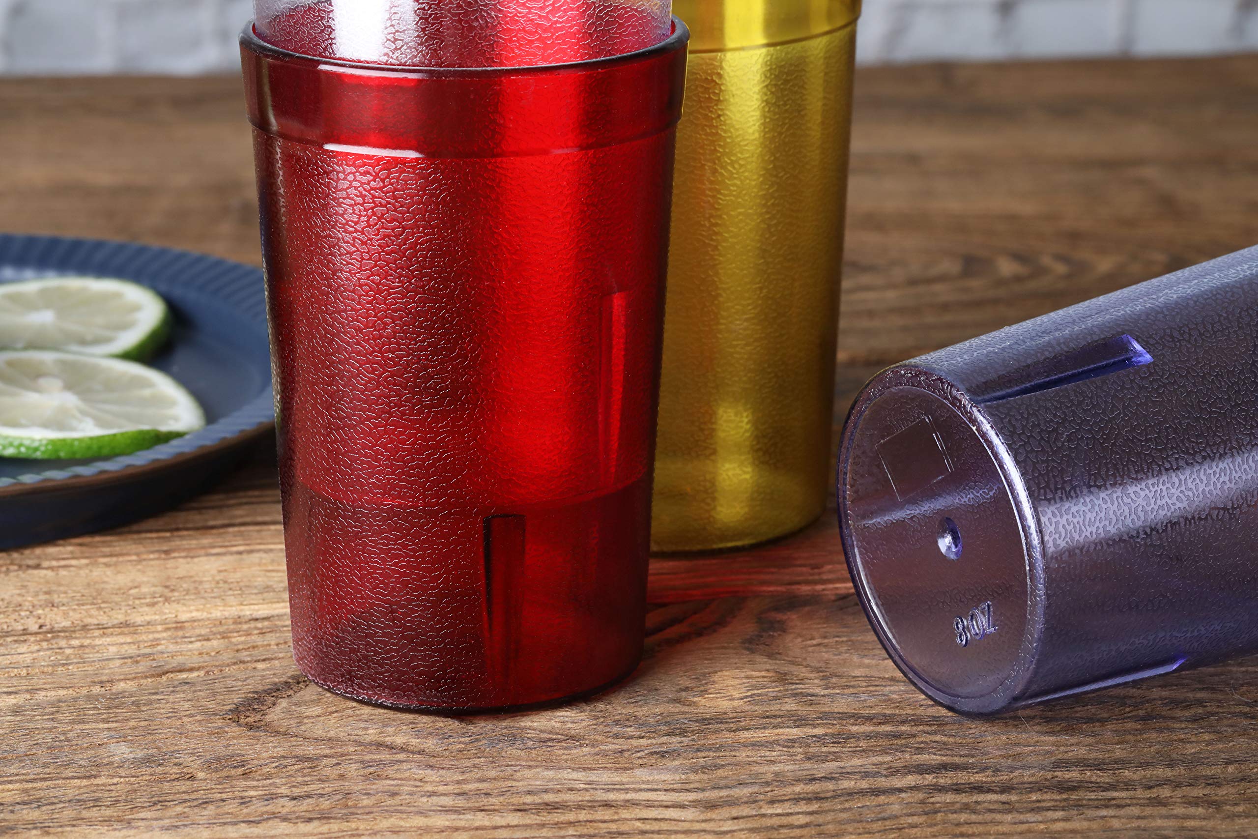 Vasos transparentes apilables de New Star para cadenas de restaurantes.