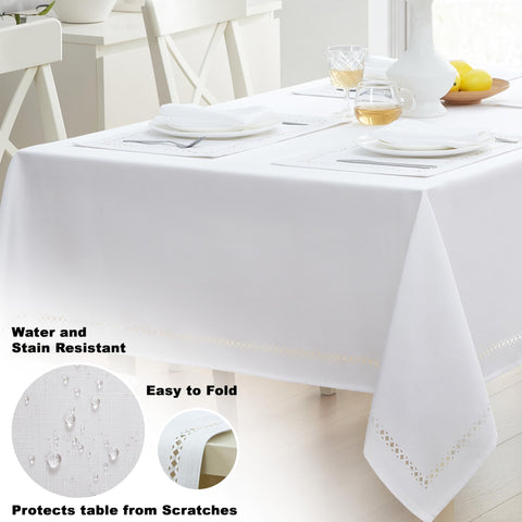 Newbridge mantel resistente al agua y manchas blanco, ideal para comidas al aire libre.