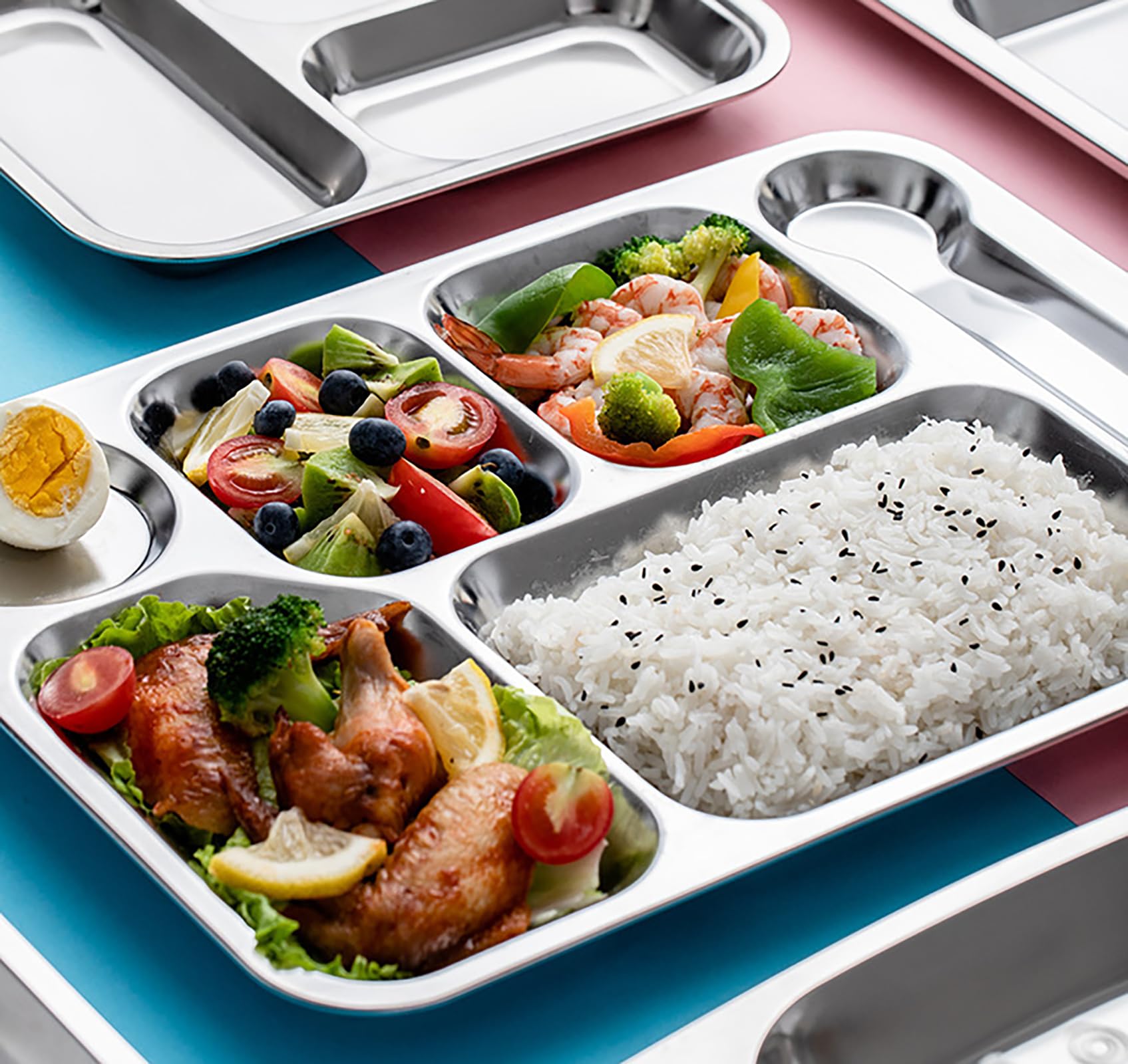 Nexboraque, plato dividido apilable que ahorra espacio en la cocina