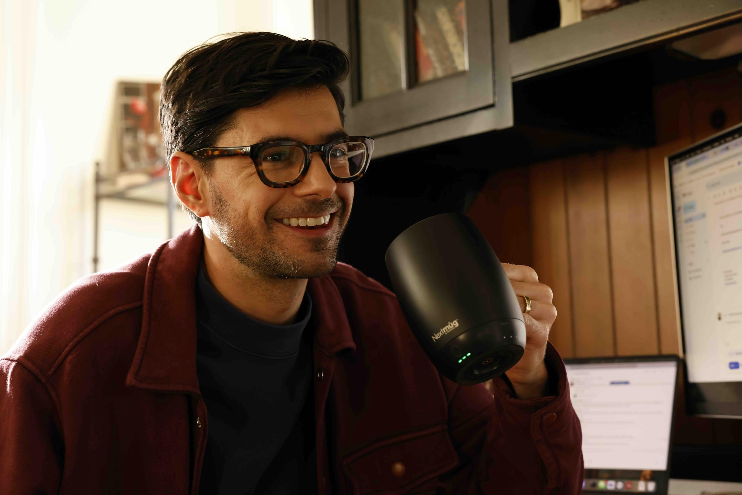 Nextmug Plus indicador LED de batería y temperatura.