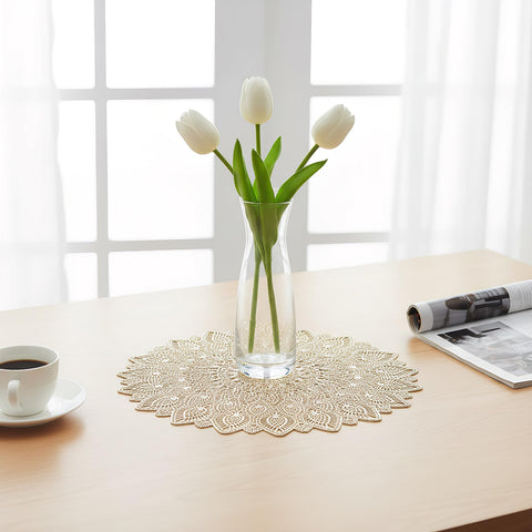 Nicunom salvamanteles dorados con diseño decorativo para acentos de mesa elegantes.
