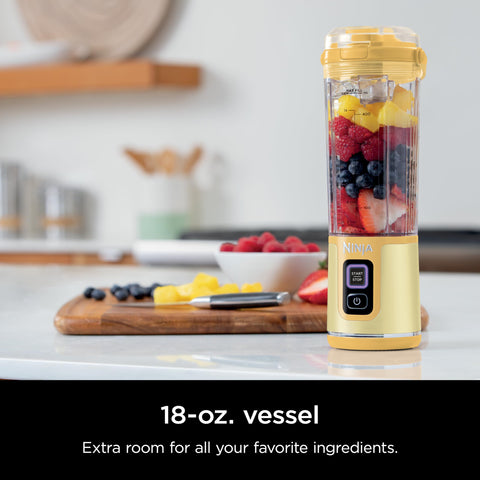 Ninja Blast capacidad 18oz para desayunos y meriendas.