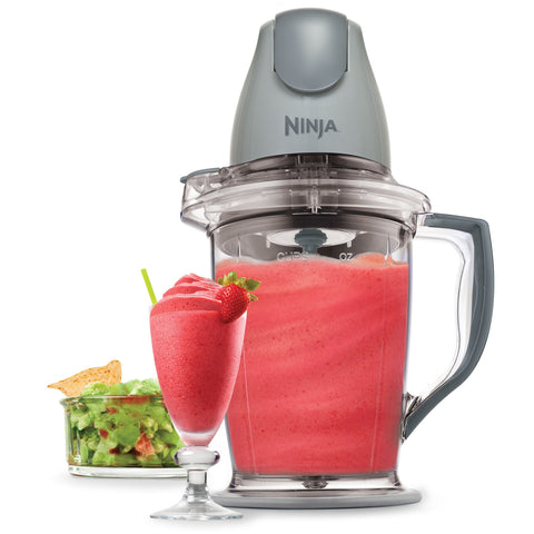 Ninja Master Prep cuchillas cuádruples, procesamiento uniforme y hielo triturado para bebidas.