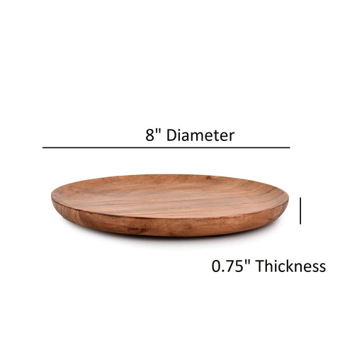 Acabado natural de madera realza la mesa con NIRMAN