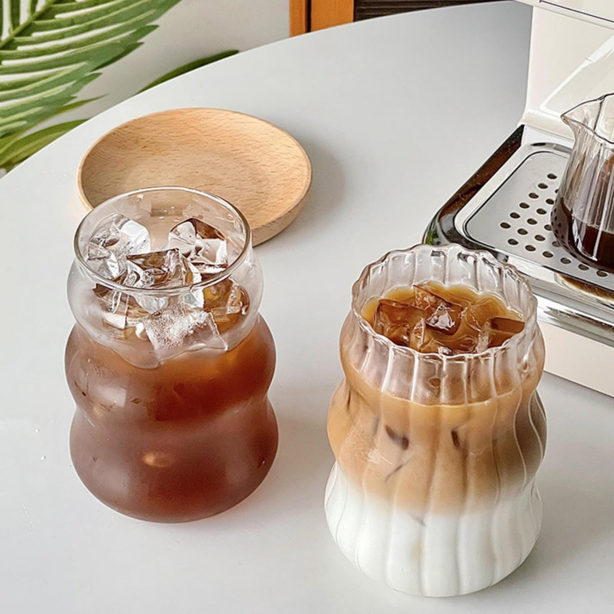 Copa Nirvany de cristal ondulado 18oz para bebidas con estilo.