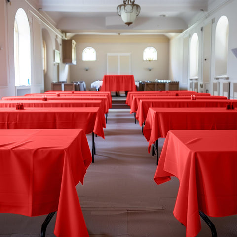 Mantel Niuara en rojo para mesa rectangular, protege la superficie y facilita la limpieza.
