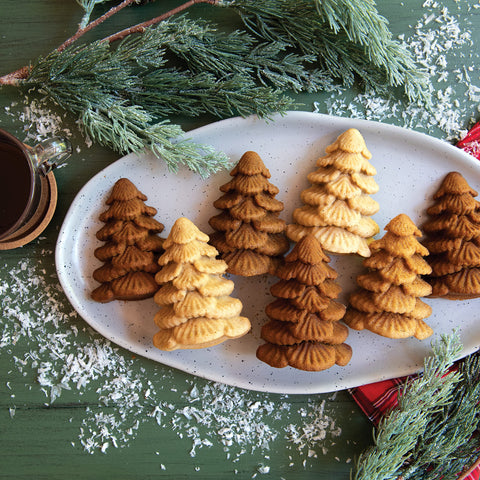 Nordic Ware Evergreen Cakelets, capacidad de 2,5 tazas para porciones pequeñas.