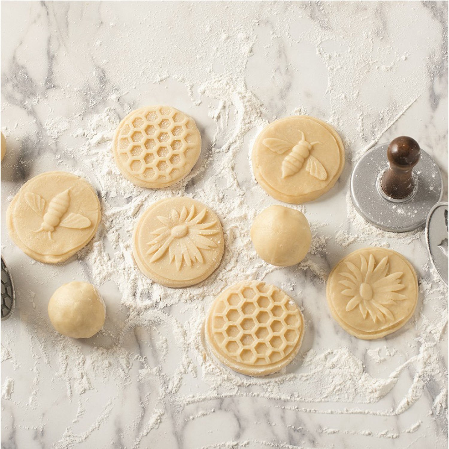 Nordic Ware Honeybee Stamps: tres modelos para galletas redondas y decorativas.