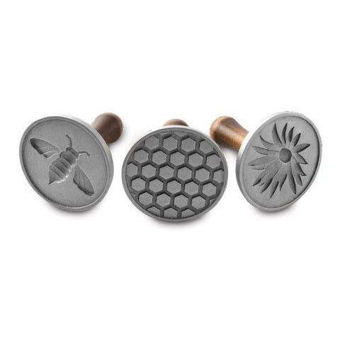Nordic Ware Honeybee Stamps: diseño de abeja para galletas con encanto.