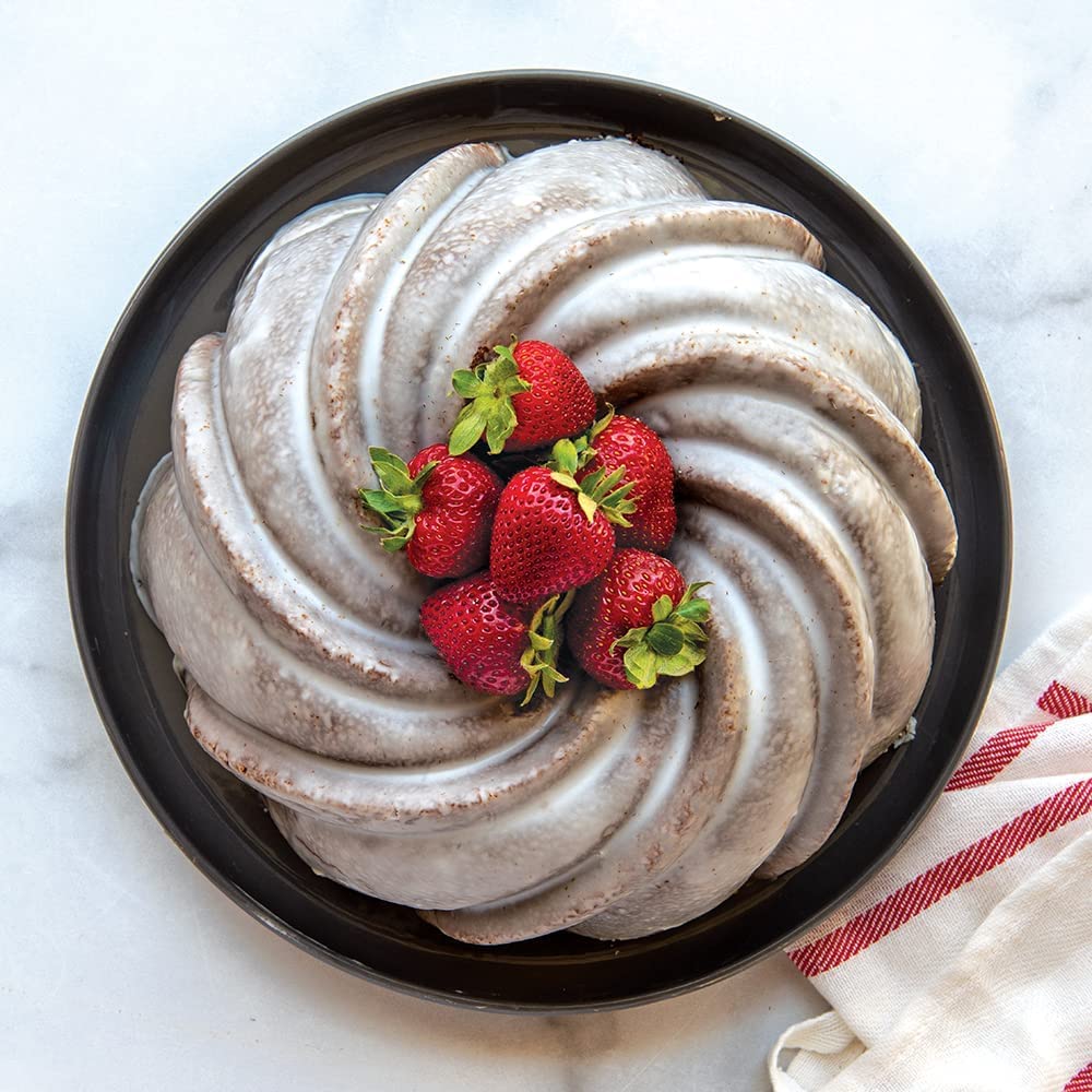 Diámetro de 24 cm muestra proporciones equilibradas para bizcochos Bundt