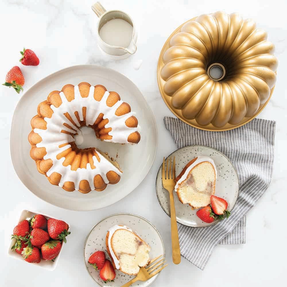 Nordic Ware Molde Bundt: revestimiento de silicona libre de PFAS facilita desmoldado.