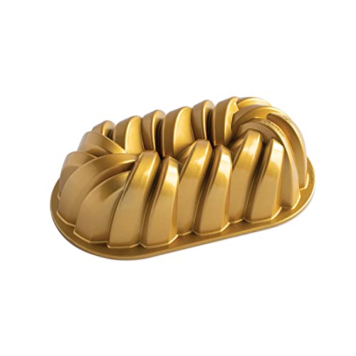Nordic Ware Molde para pan trenzado, enfoque exterior, diseño elegante para hornear de forma uniforme.