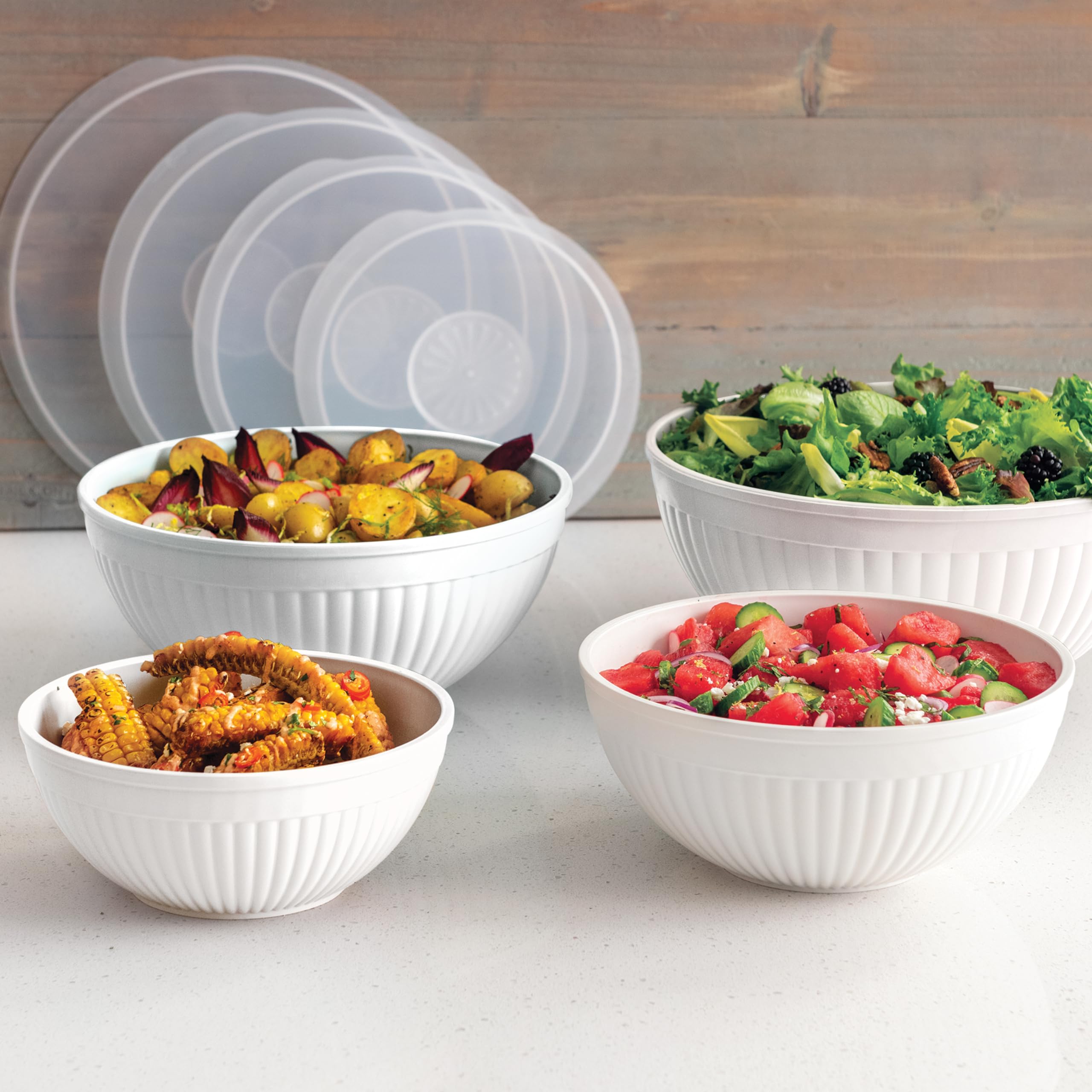 Base antideslizante de Nordic Ware mantiene estable al batir y mezclar