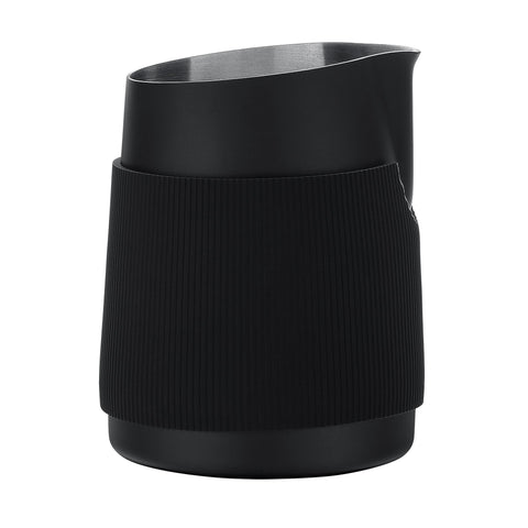 Jarra Normcore sin Mango 600 ml, vertido estable para bebidas grandes.