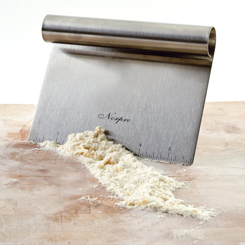 Norpro cortador de masa rectangular en acero para porciones precisas.