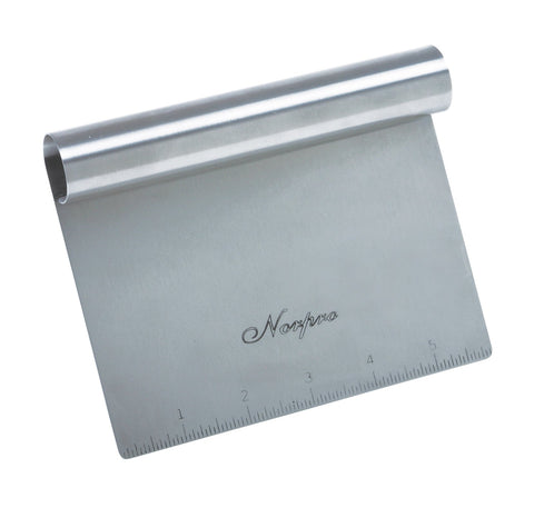 Norpro raspador rectangular de acero inoxidable con mango ergonómico para amasar y dividir masa.