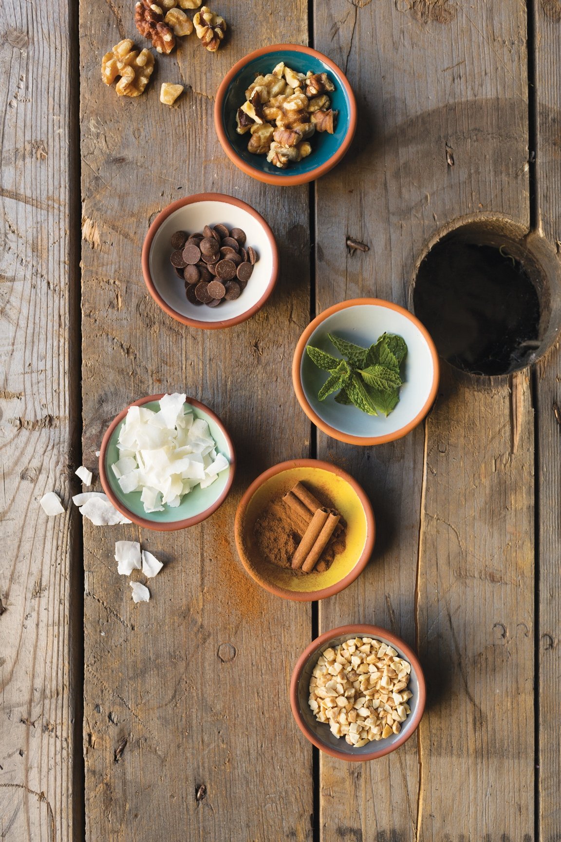 Now Designs juego de 6 cuencos de 1 onza para salsas y aperitivos