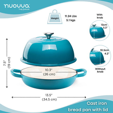 Olla Nuovva con tapa azul, enfoque en tapa para retener vapor.