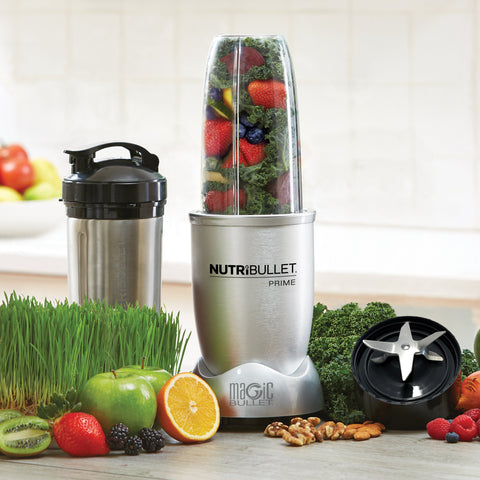 Vaso aislado de acero inoxidable NutriBullet Prime mantiene bebidas frías por horas.