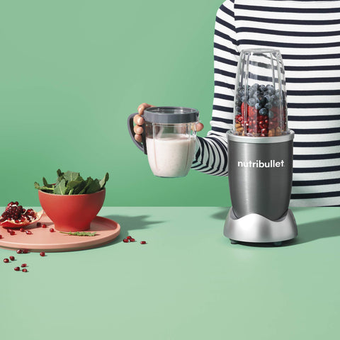 NutriBullet vaso de 18 onzas para bebidas individuales.