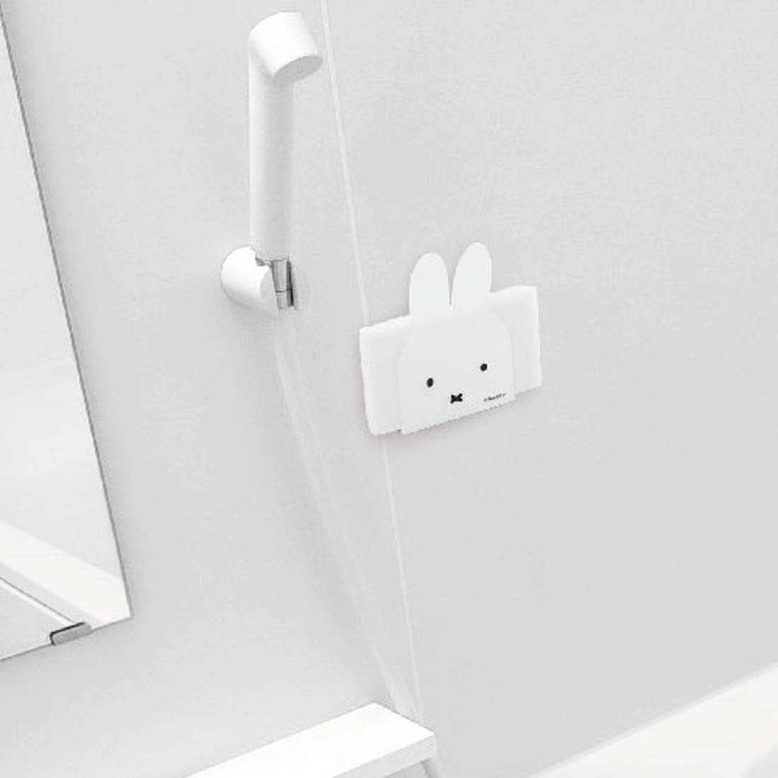 Okato Miffy imán para esponjas de hasta cuatro cm, práctico y versátil.