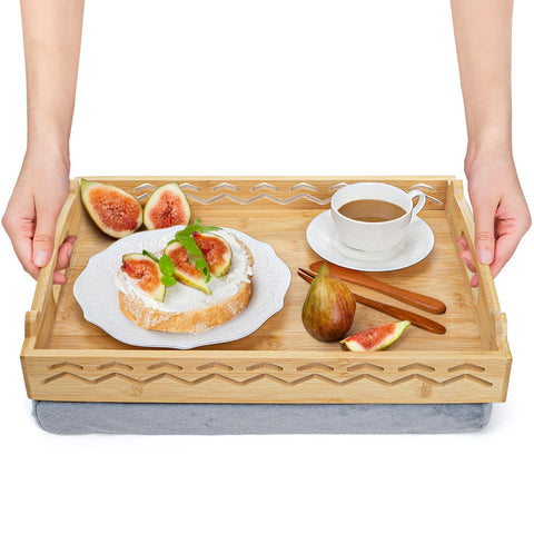 Okllen uso versátil para desayuno en cama o sofá y trabajo ligero.
