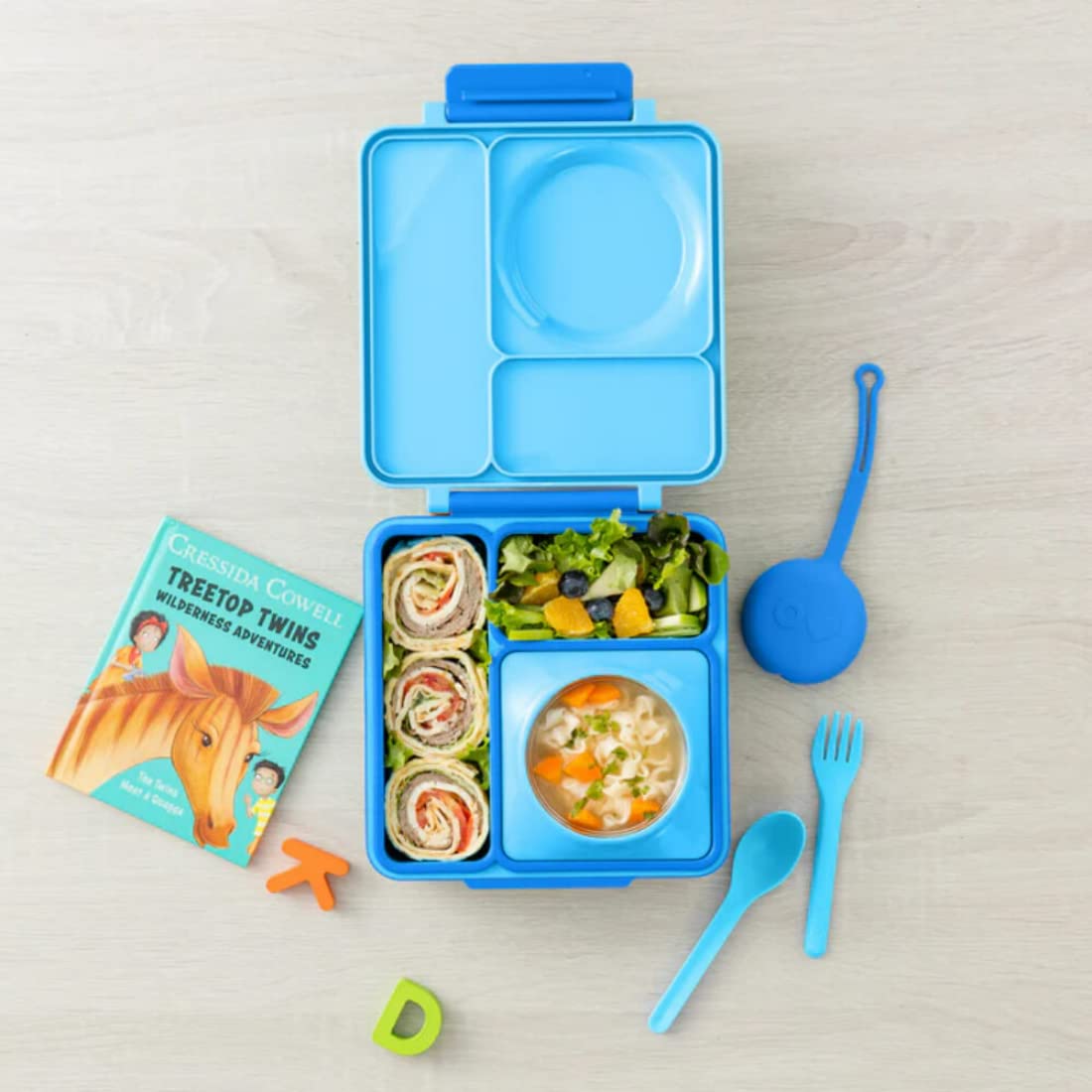 OmieBox, bento de 3 compartimentos, permite variedad en el almuerzo.