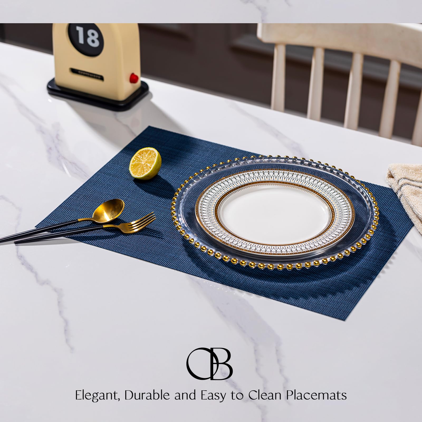 Onebento placemats para uso interior y exterior en azul marino, fáciles de limpiar