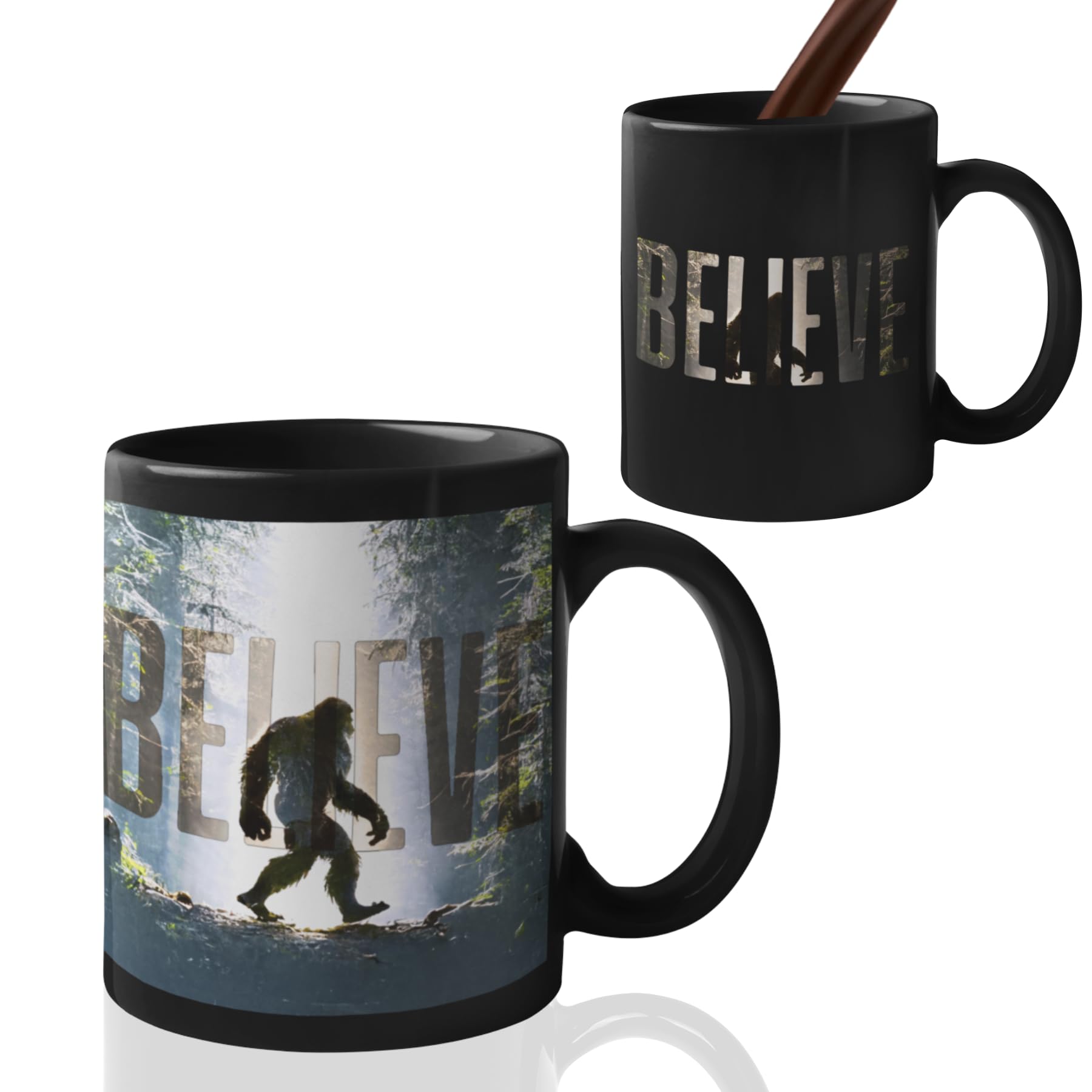 Taza Pie Grande sensible al calor de Onebttl revela diseño al verter líquido caliente.