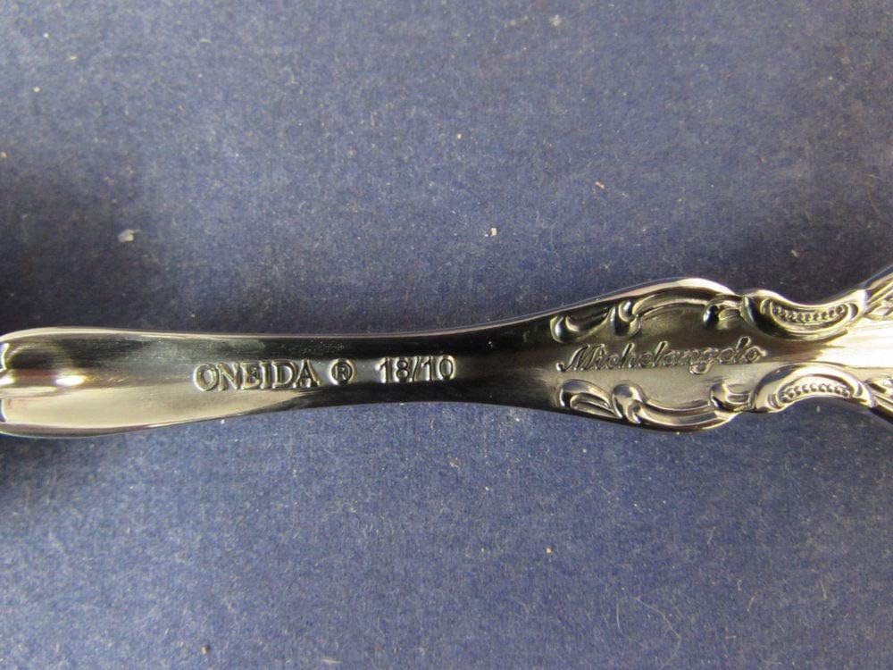 Oneida Michelangelo cucharita de té, diseño clásico para servir té con elegancia