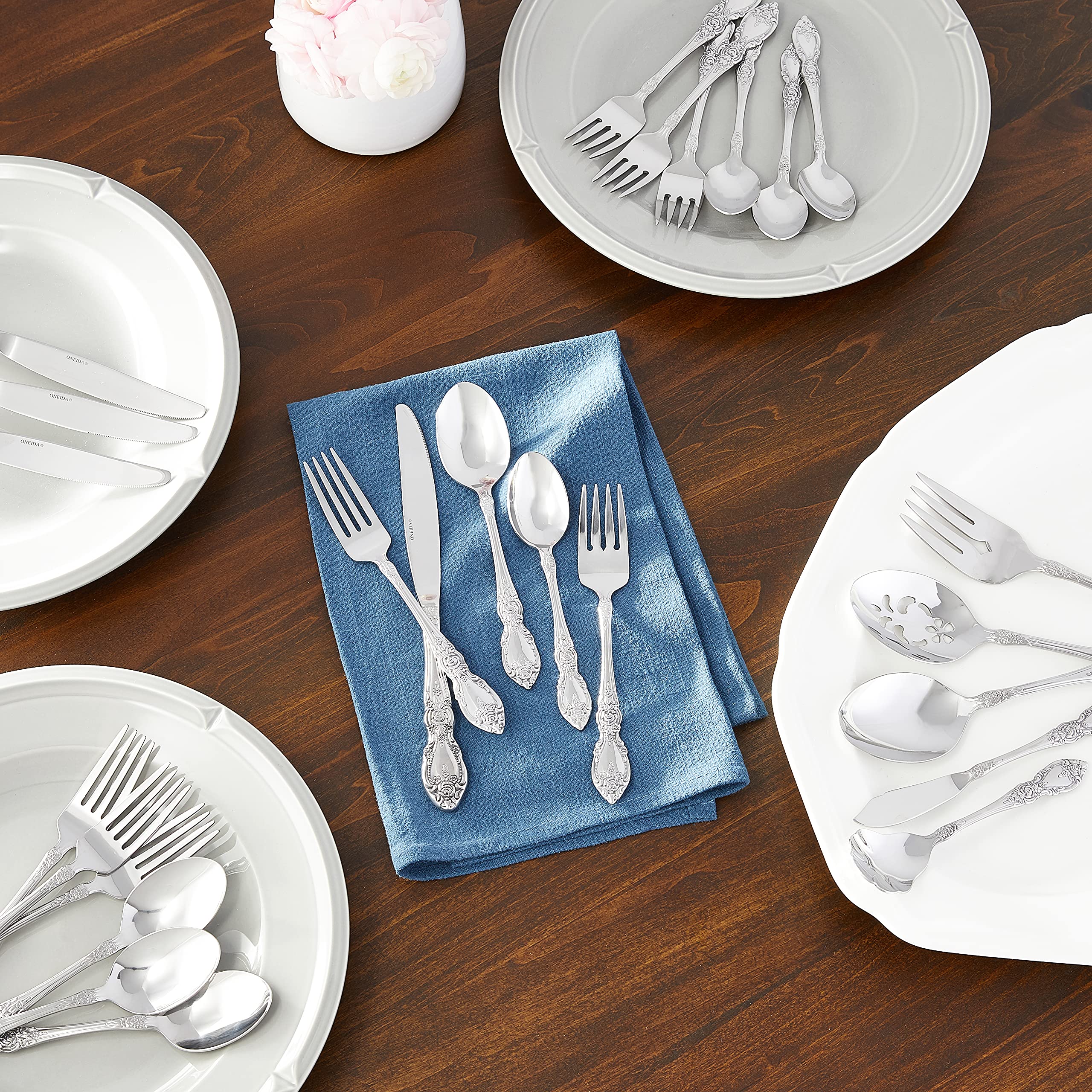 Oneida Wordsworth, tenedor de ensalada, toque floral en la empuñadura para uso diario.