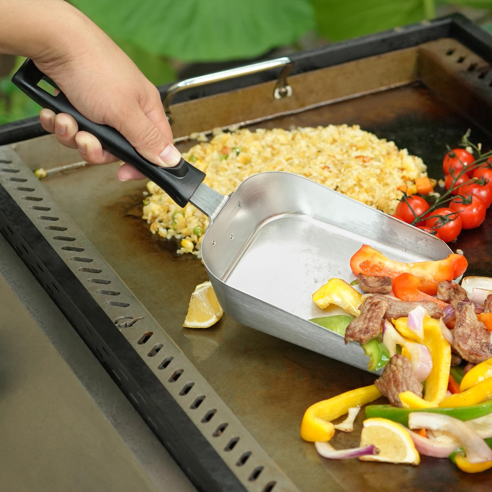 onlyfire paleta-grill-resistente-al-calor para trasladar comidas calientes.