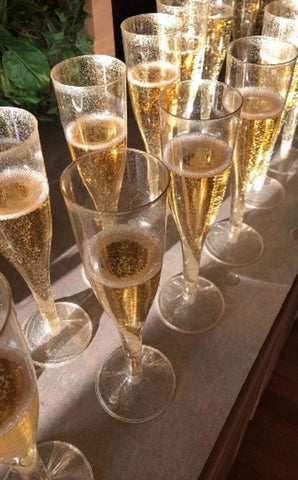 Copa champagne Oojami para mimosas y cócteles con estilo.