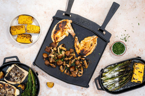 Ooni diseño nórdico robusto facilita mover la placa entre el horno y la mesa
