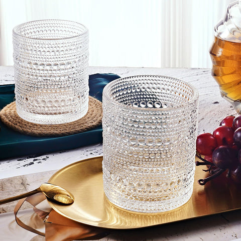 OPAYLY diseño vintage embosado, añade estilo clásico a la mesa.